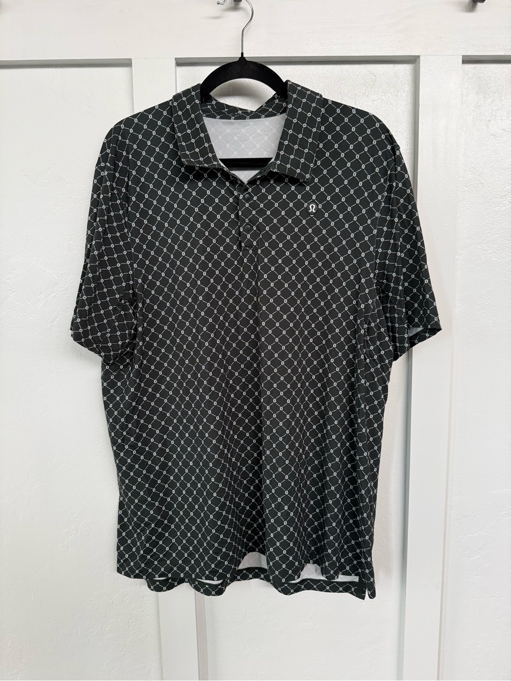lululemon athletica Men’s Black Polo with White Chain-Link Print